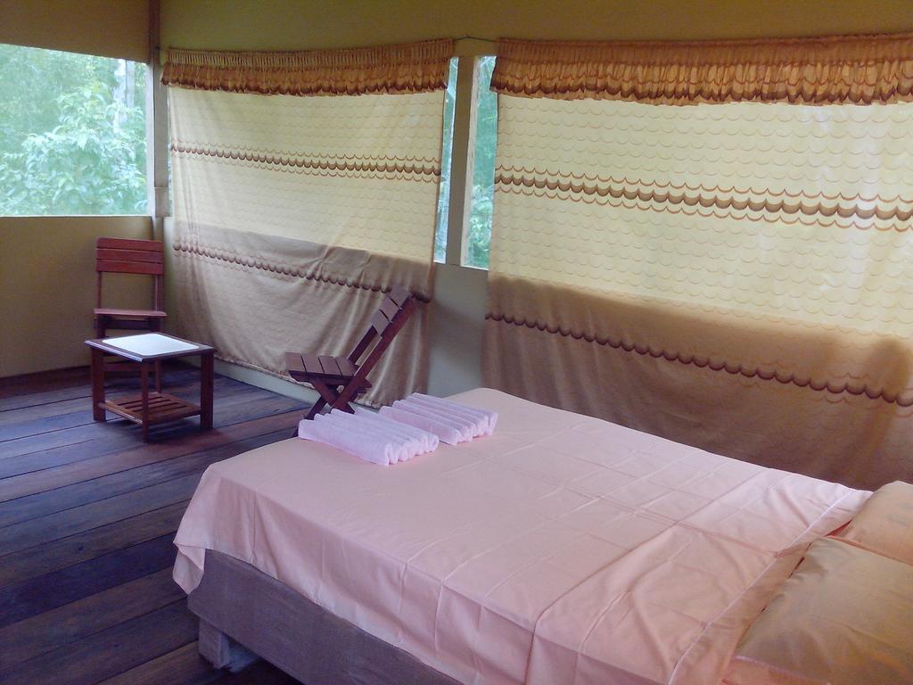 Amazon Queen Lodge Mazán Kamer foto