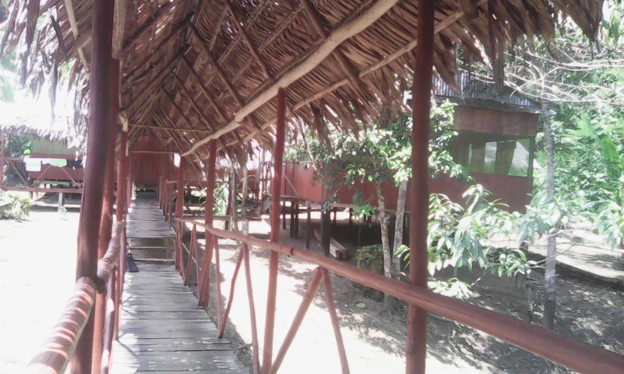 Amazon Queen Lodge Mazán Buitenkant foto