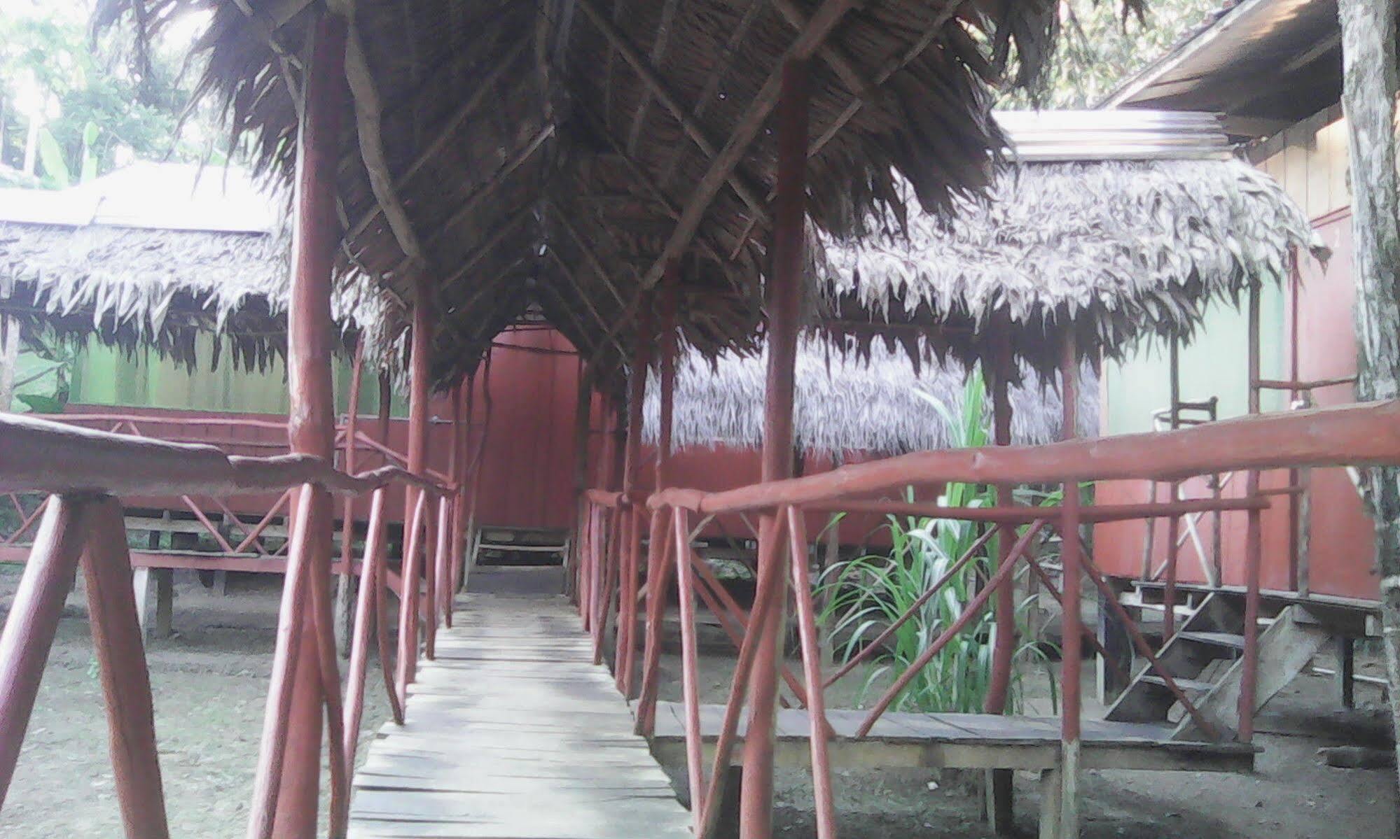 Amazon Queen Lodge Mazán Buitenkant foto